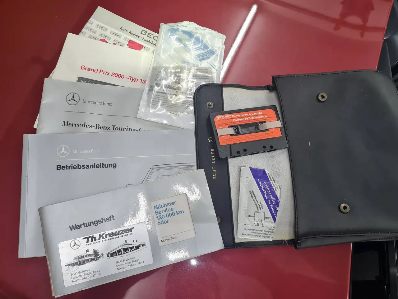 Mercedes-Benz SL 300 1.Hd., orig. 110.200 km, dt., Scheckheft, jahreswagenähnlicher Zustand, foto 11