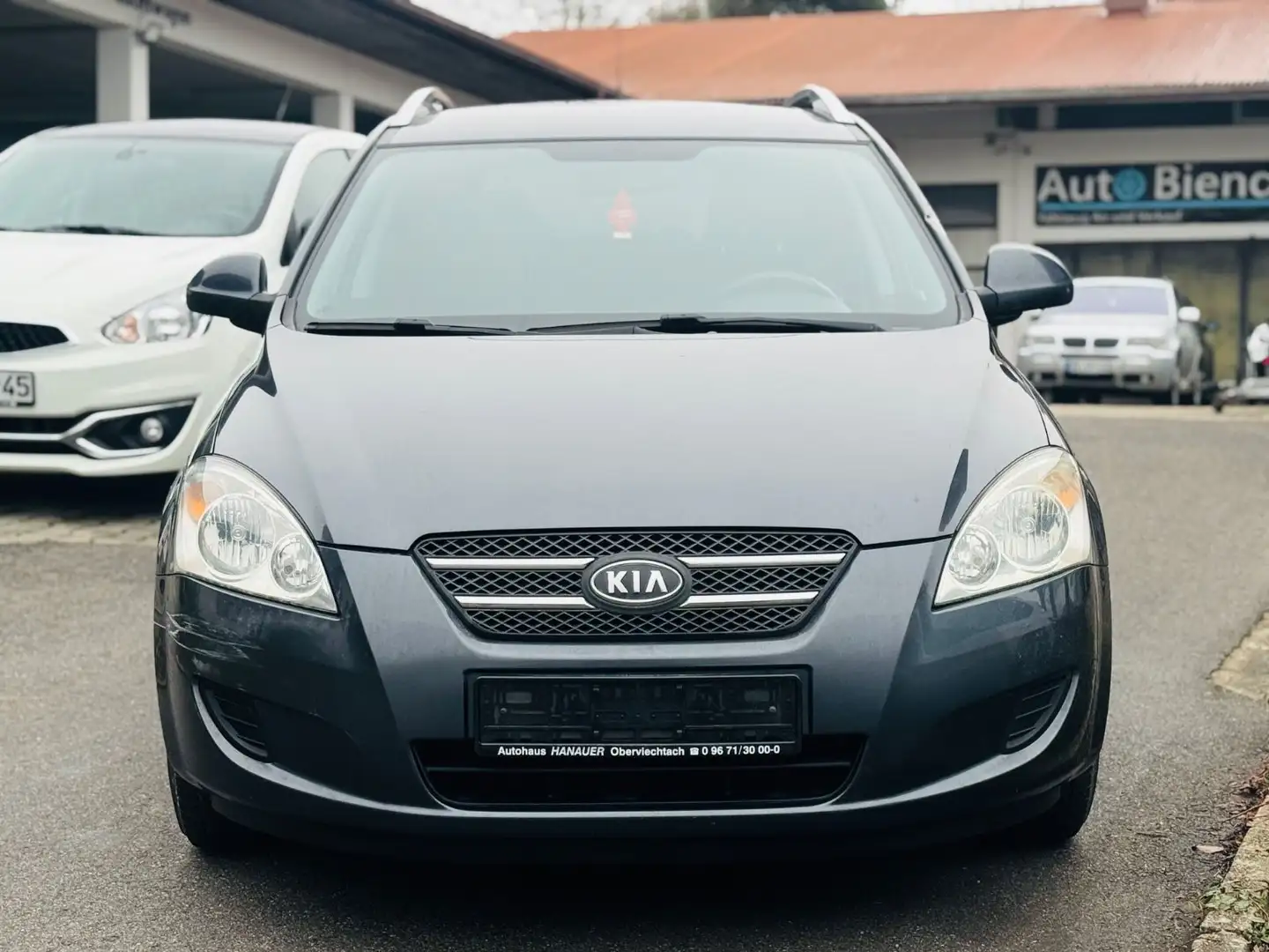 Kia Ceed / cee'd Grau - 2