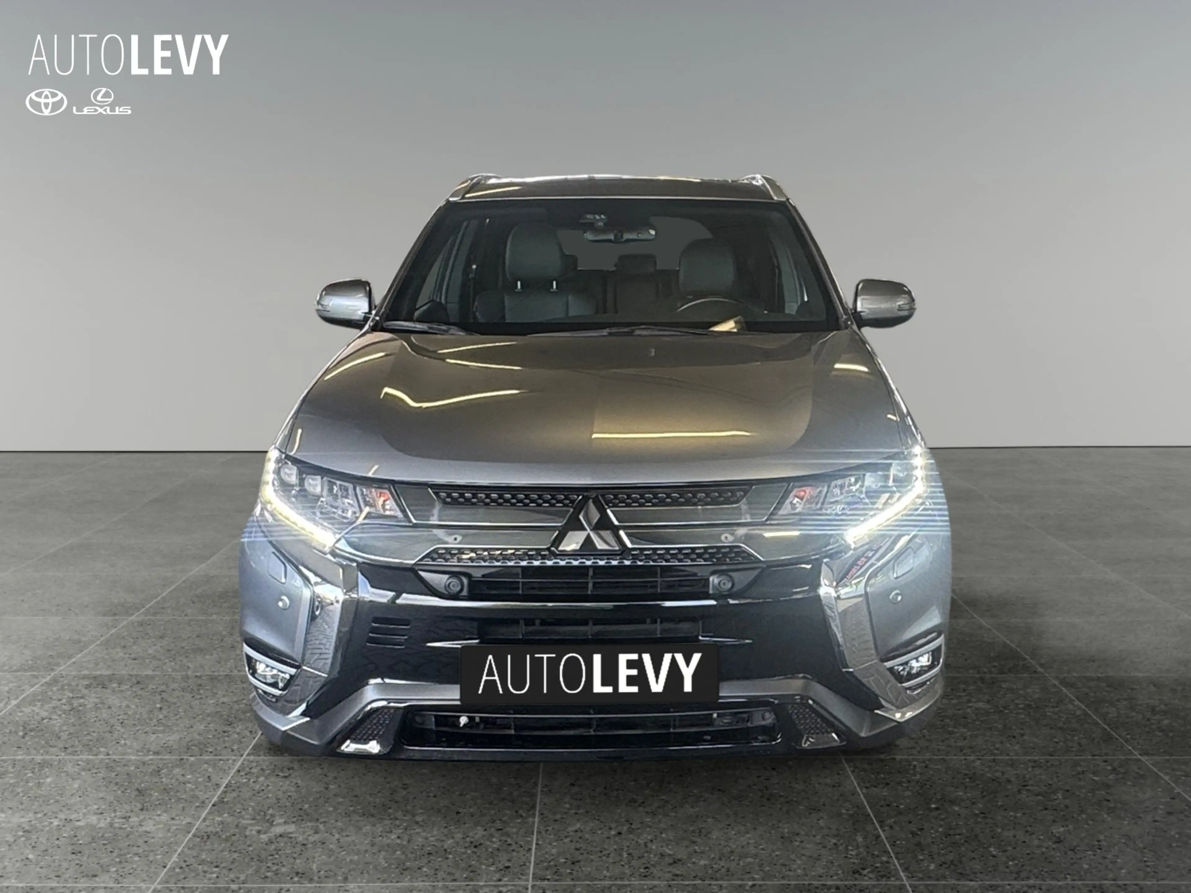 Mitsubishi Outlander 4x4 PHEV Top AUT*Kamera*Standh.*360*LM — photo 9