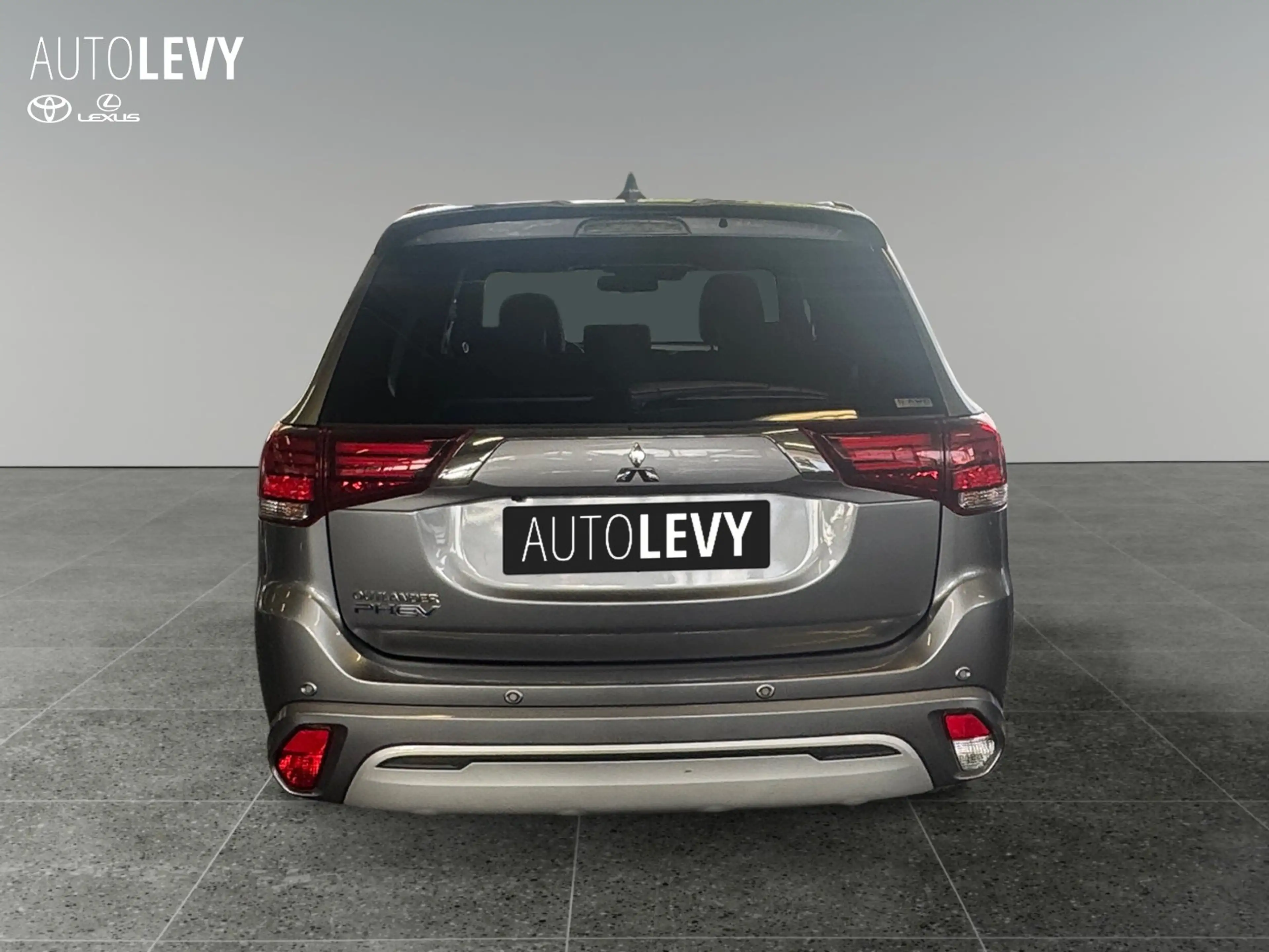 Mitsubishi Outlander 4x4 PHEV Top AUT*Kamera*Standh.*360*LM — photo 5
