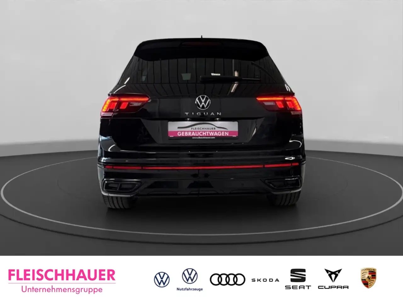 Volkswagen Tiguan R-Line 1.5 l TSI MATRIX+ACC+NAVI+RFK+DESIGN-BLACK 6