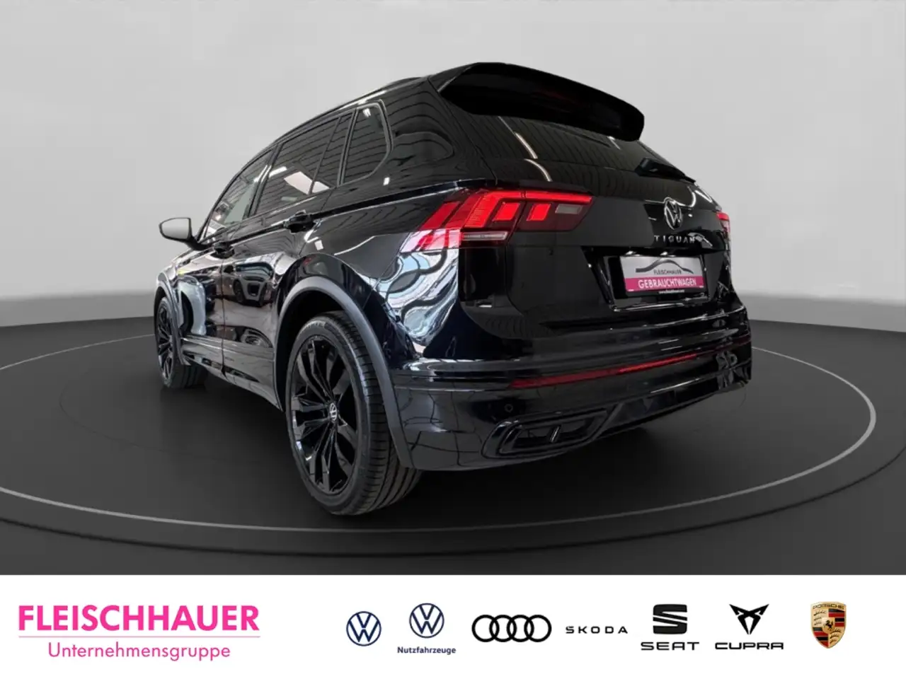 Volkswagen Tiguan R-Line 1.5 l TSI MATRIX+ACC+NAVI+RFK+DESIGN-BLACK 5