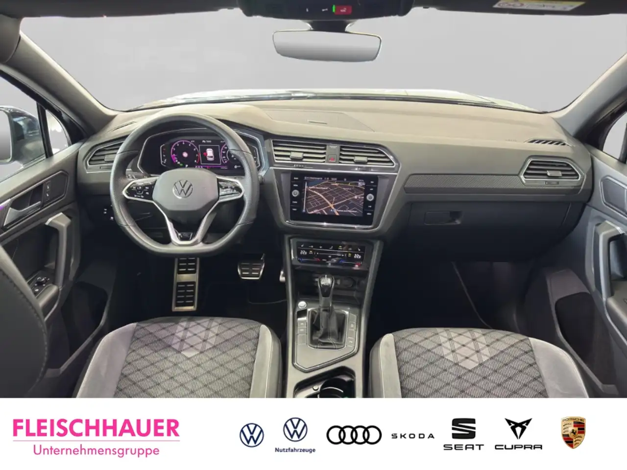 Volkswagen Tiguan R-Line 1.5 l TSI MATRIX+ACC+NAVI+RFK+DESIGN-BLACK 13