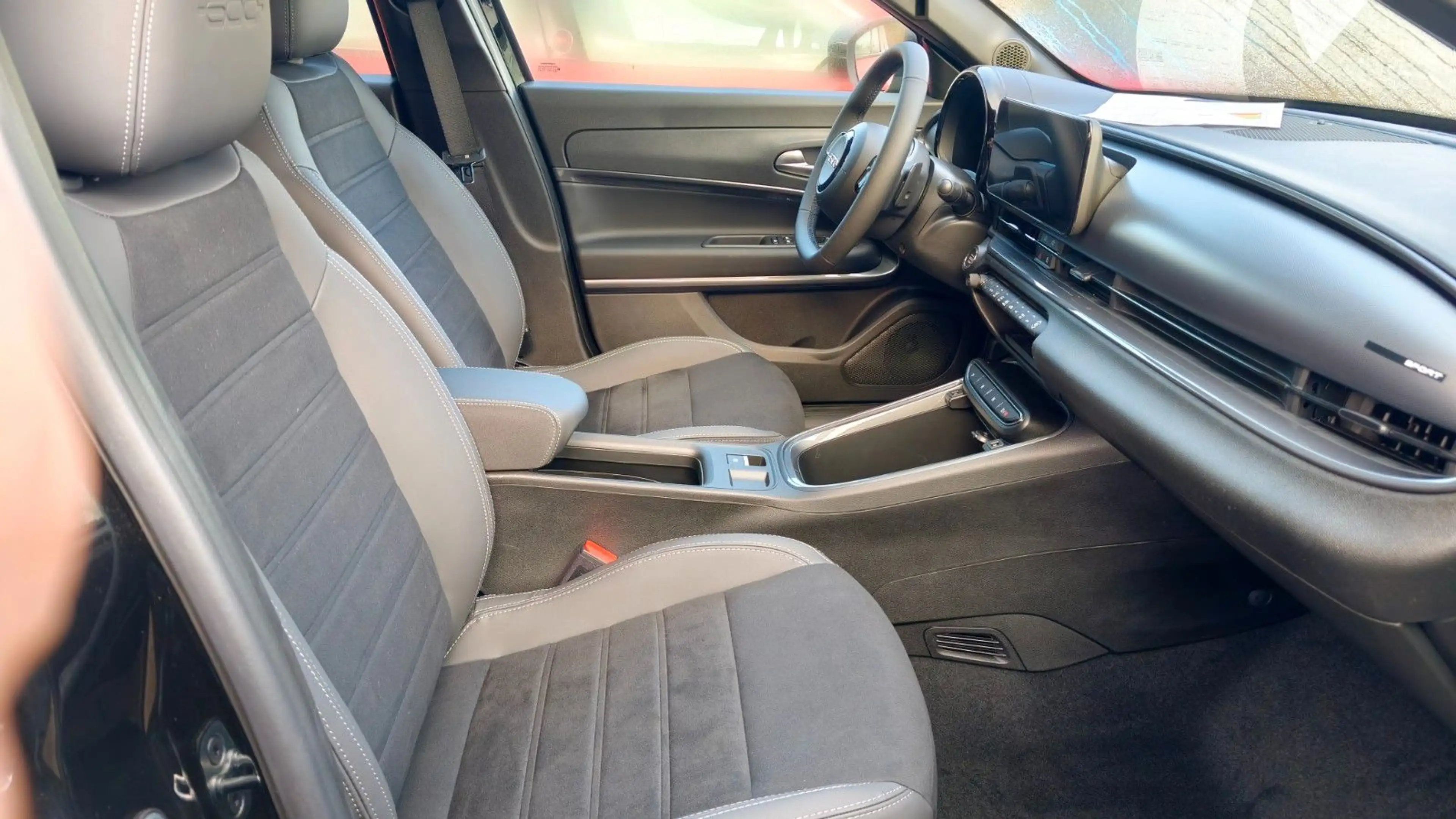 Fiat 600 Hybrid Sport 1,2 81 KW DCT — photo 7