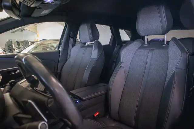 Peugeot 3008 view 7