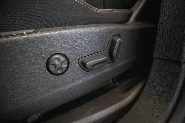 Peugeot 3008 view 11