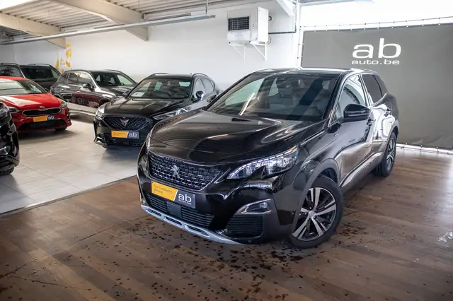 Peugeot 3008 view 2
