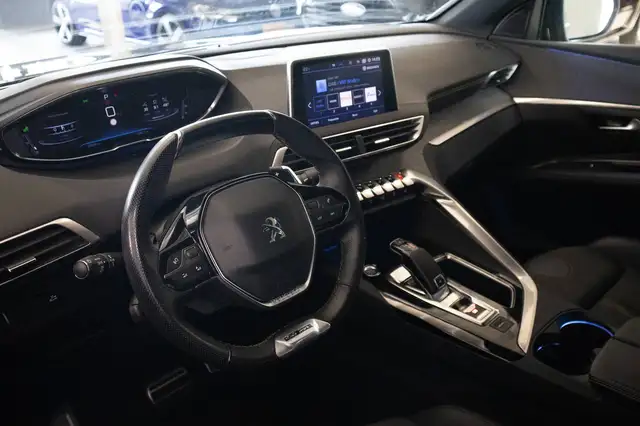 Peugeot 3008 view 9