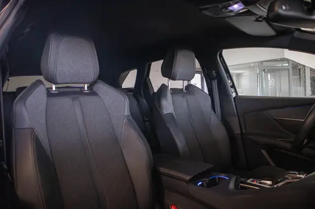 Peugeot 3008 view 8