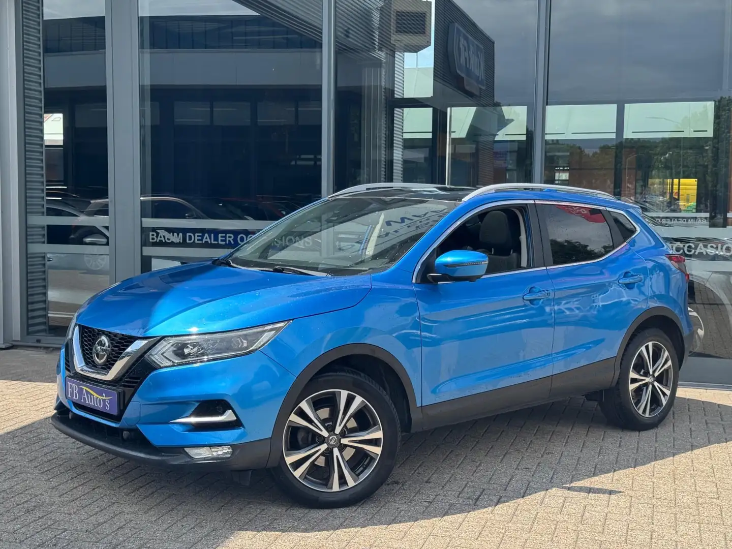 Nissan Qashqai 1.2 Tekna Airco Panodak Cruise Navi 360 camera Blauw - 1