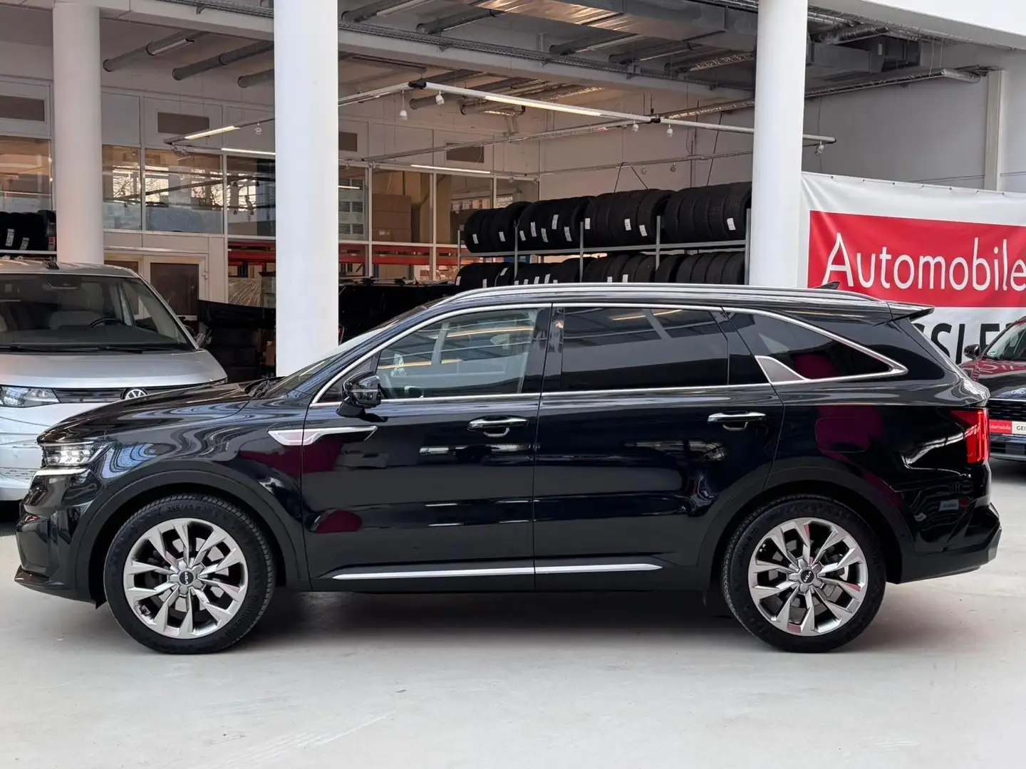 Kia Sorento Platinum 4WD HeadUp Panorama Memory DAB Schwarz - 2