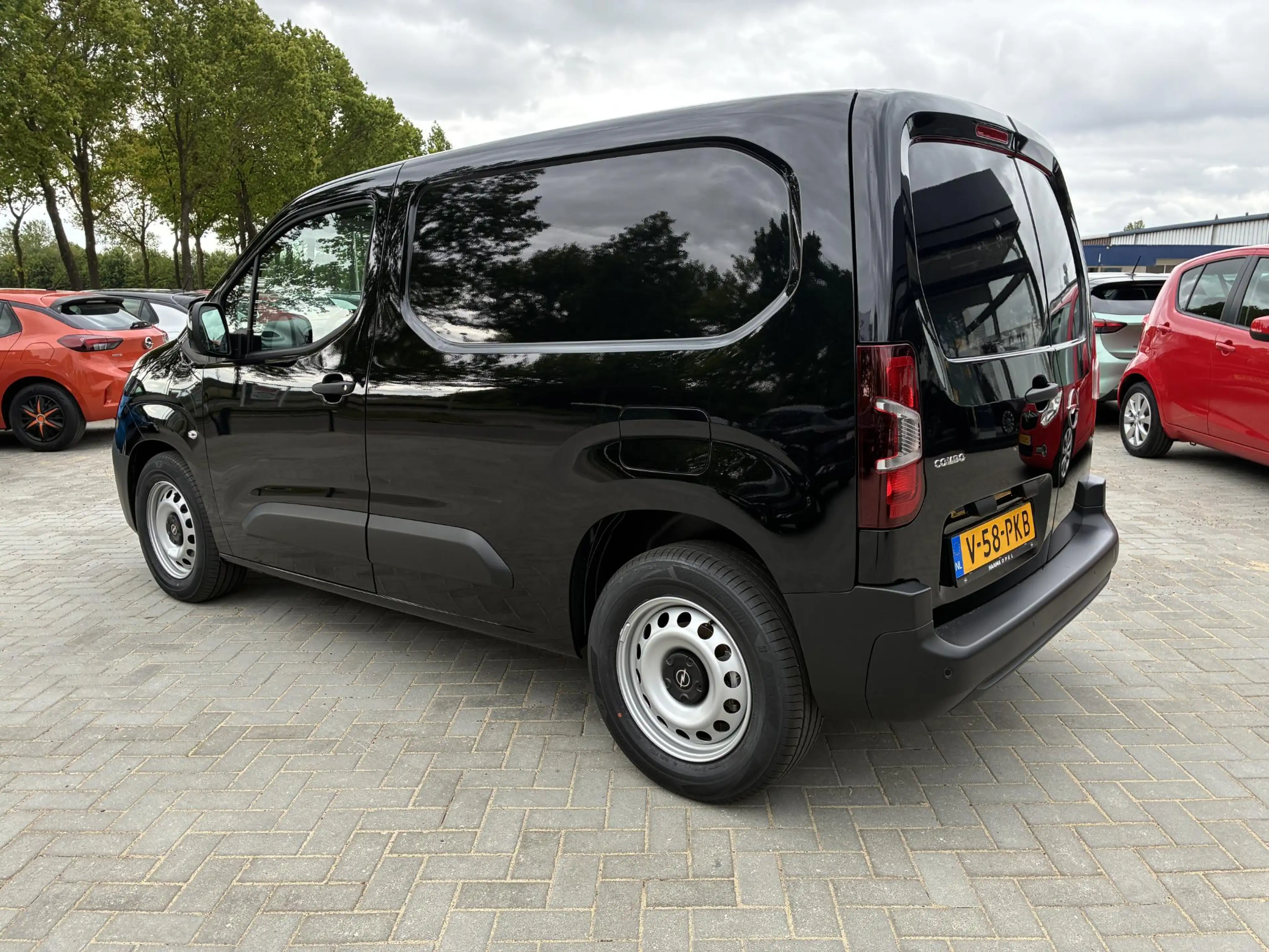 Opel Combo-e Electric 100Kw L1 50kWh Airconditioning | Stuur & — photo 6
