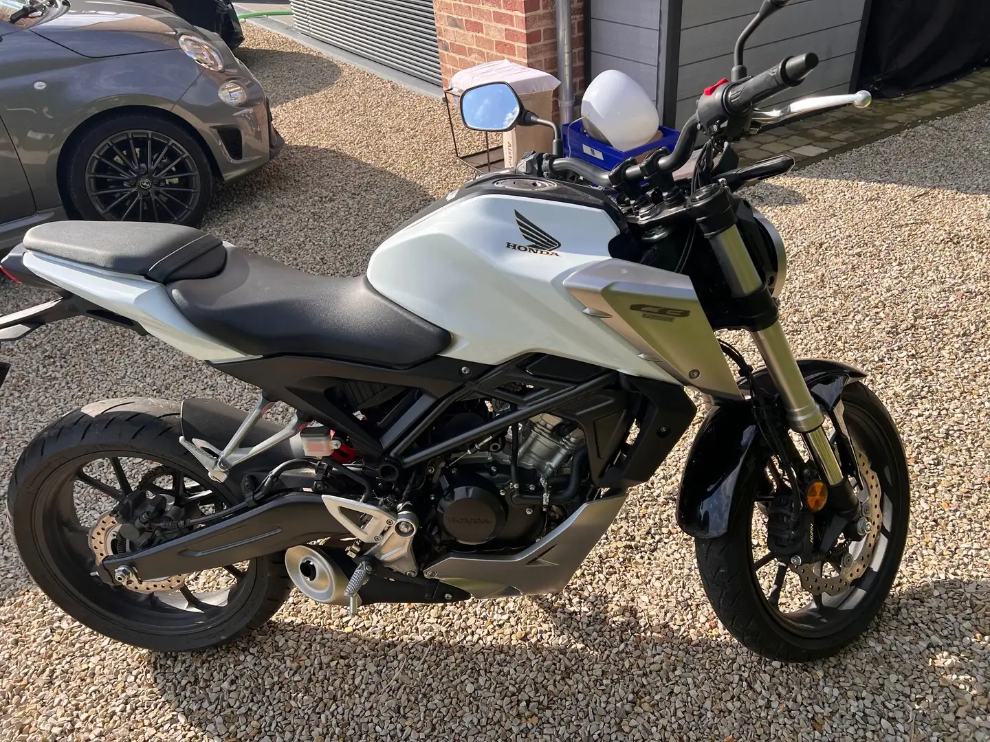 Honda CB 125 r Alb - 1