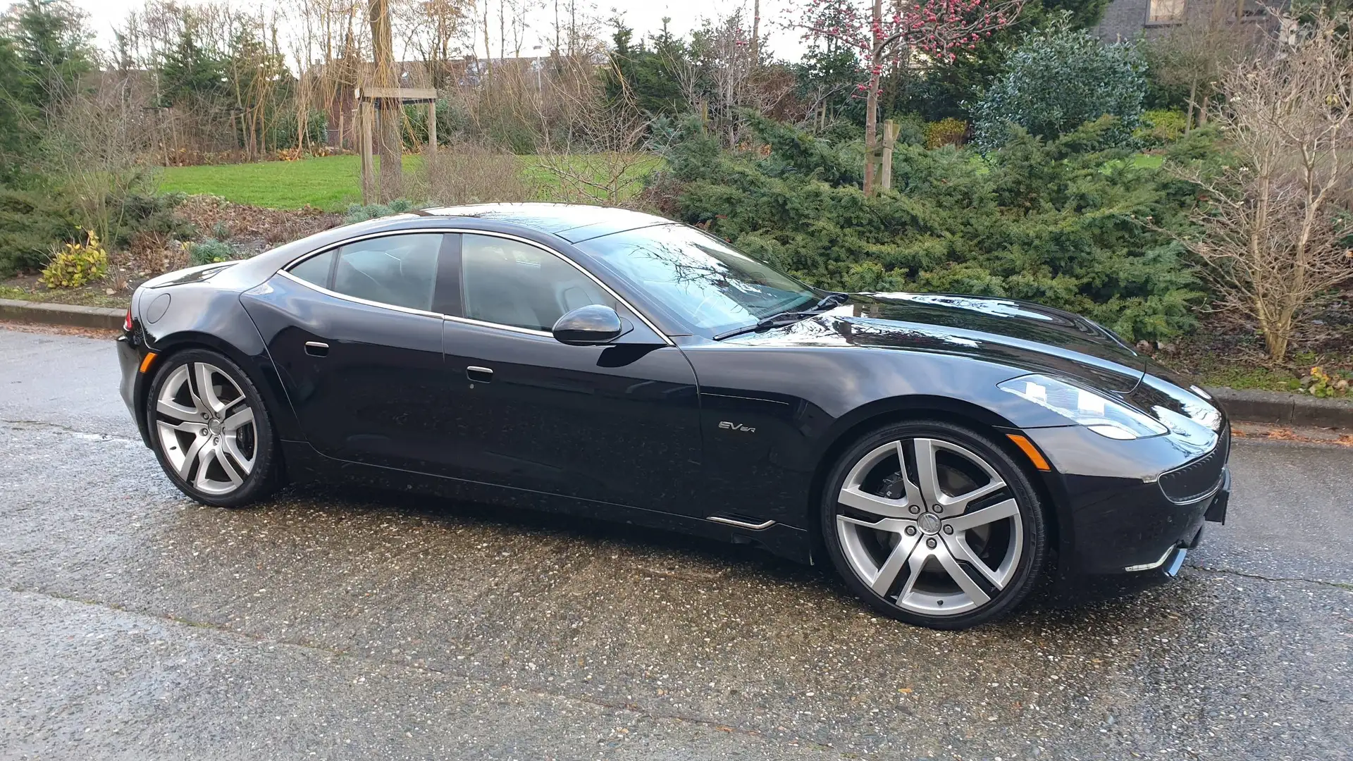 Fisker Karma Karma 2.0 EcoChic Schwarz - 2