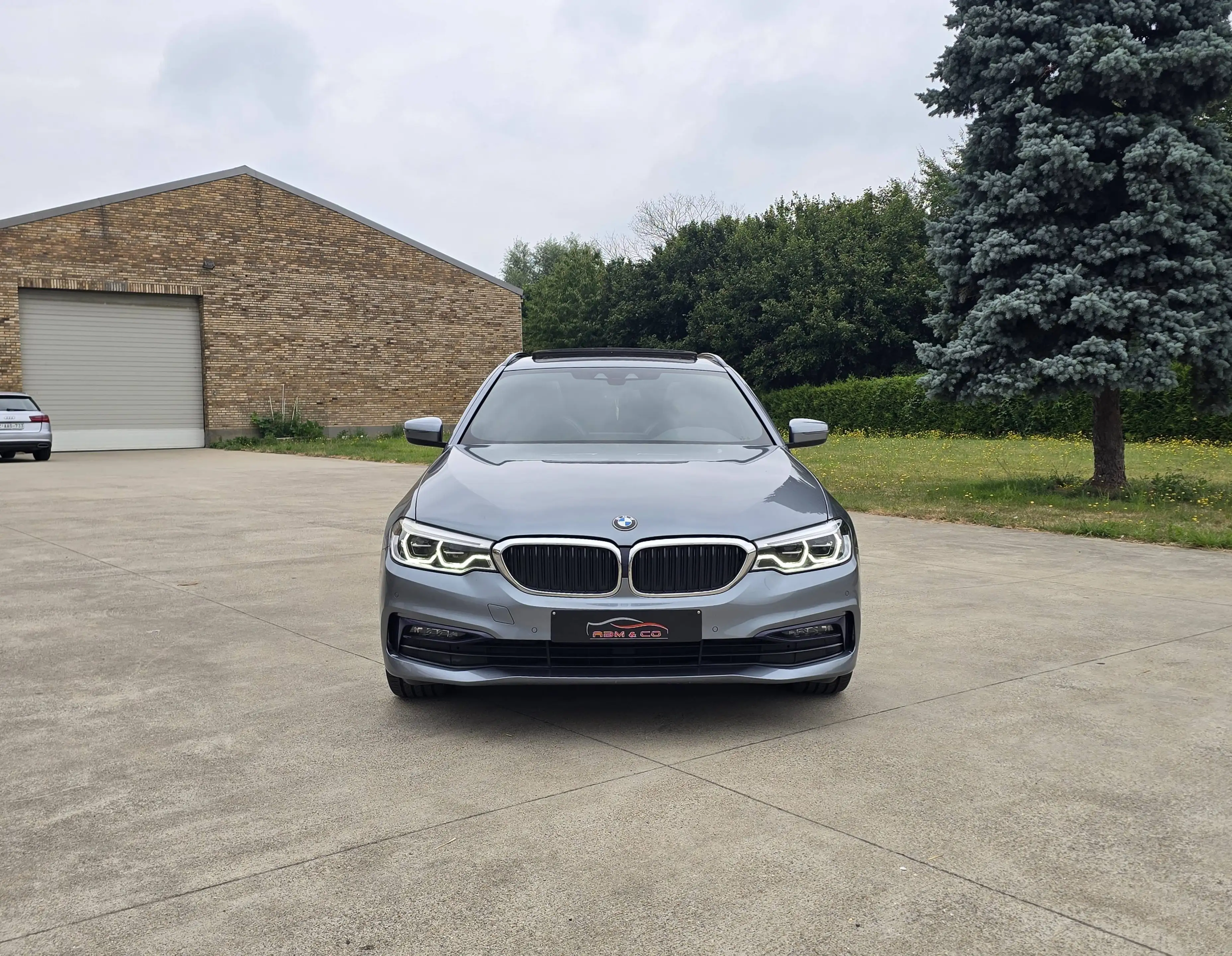 BMW 518 dA Sportline ** Pano - Xénon - Cuir ** GAR 12M — photo 6