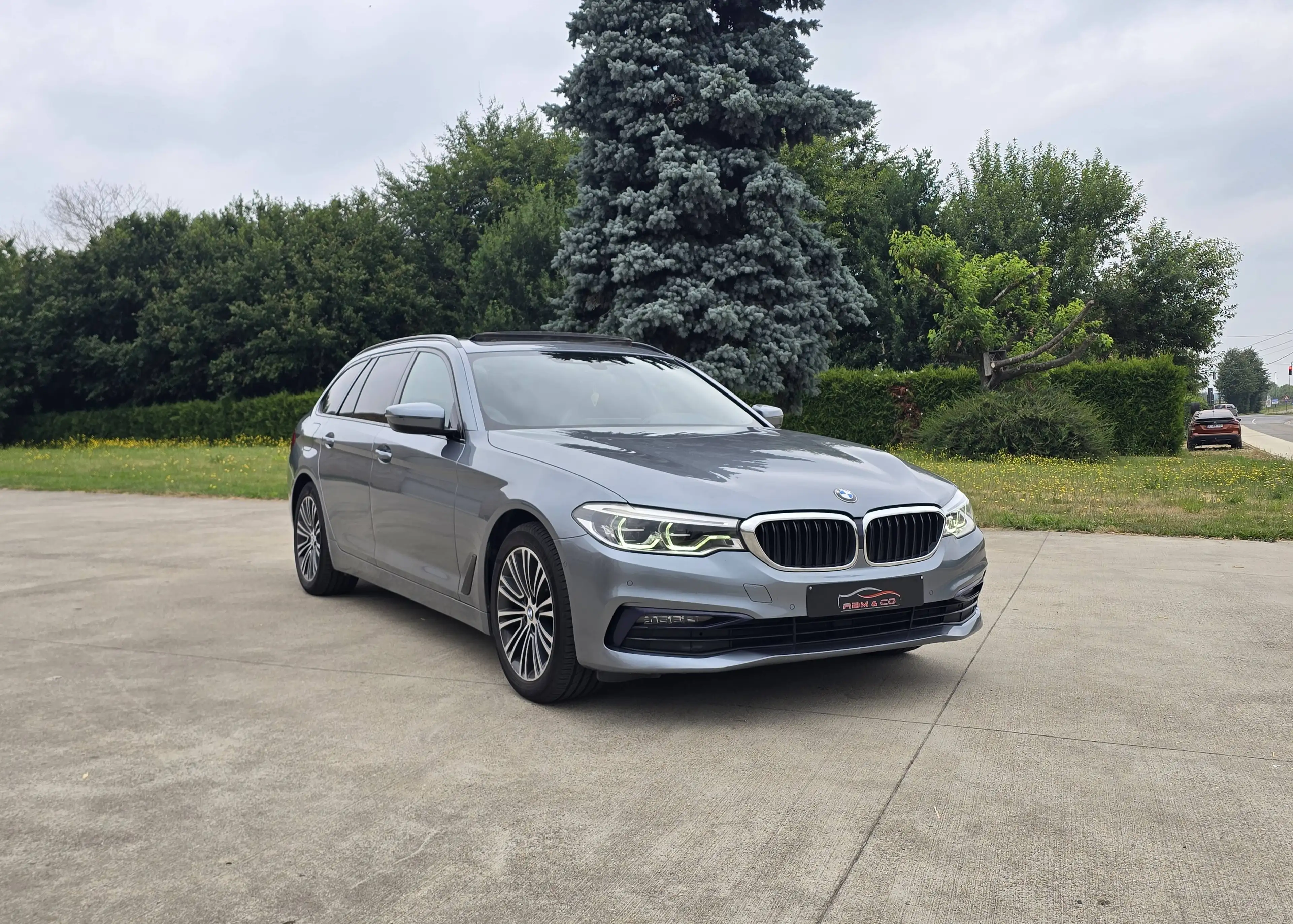 BMW 518 dA Sportline ** Pano - Xénon - Cuir ** GAR 12M — photo 3