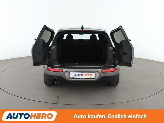 Mini Clubman view 16