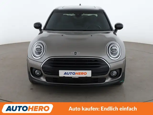 Mini Clubman view 9