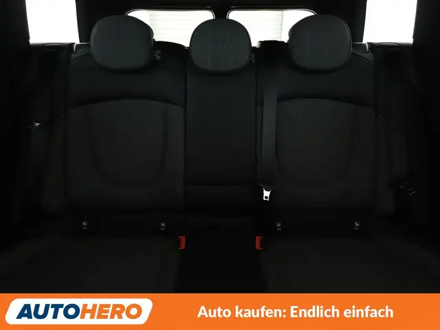 Mini Clubman view 15