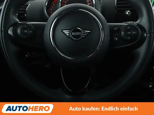 Mini Clubman view 19
