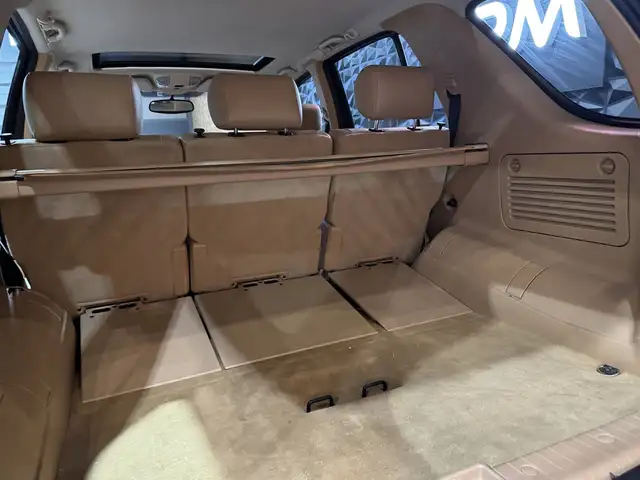 Mercedes-Benz M-Class view 19