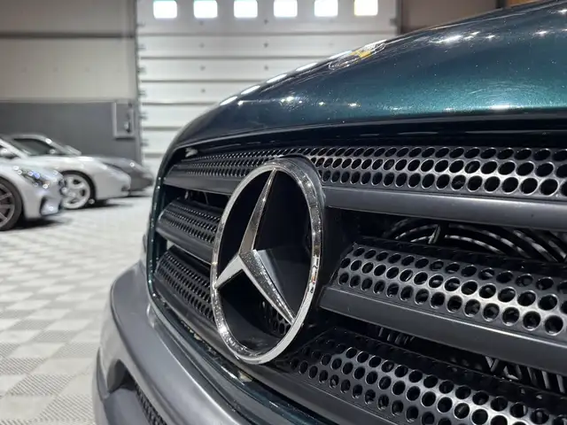 Mercedes-Benz M-Class view 4