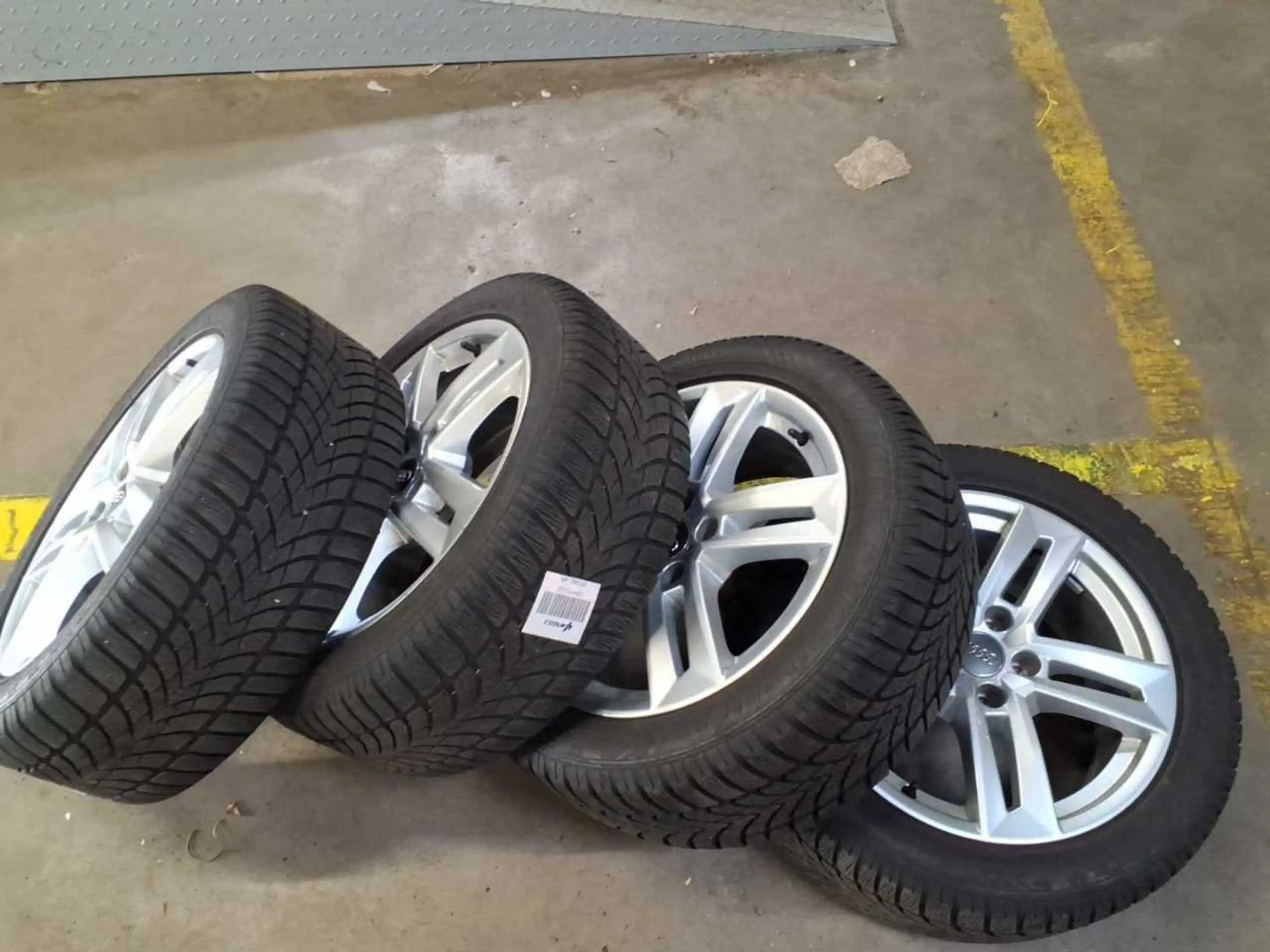 Audi A4 40 quattro 2.0 TFSI Avant S line B&O S Line — photo 14