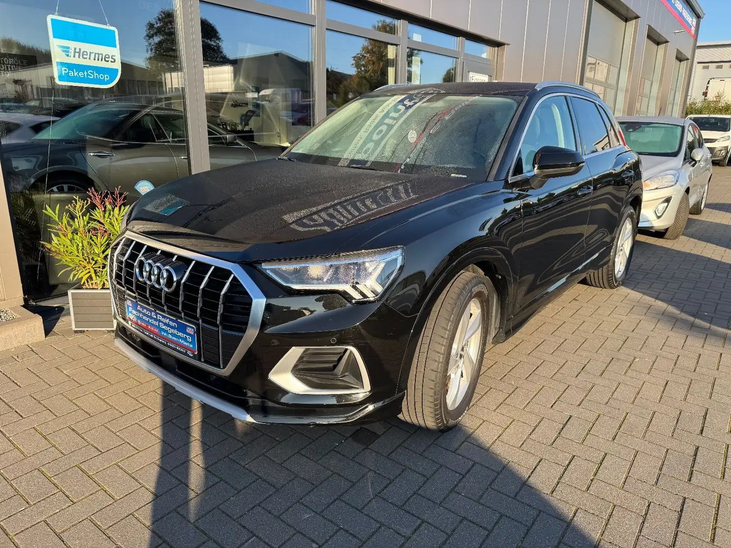 Audi Q3 40 TFSI quattro advanced S-Tronic*LED* Schwarz - 1