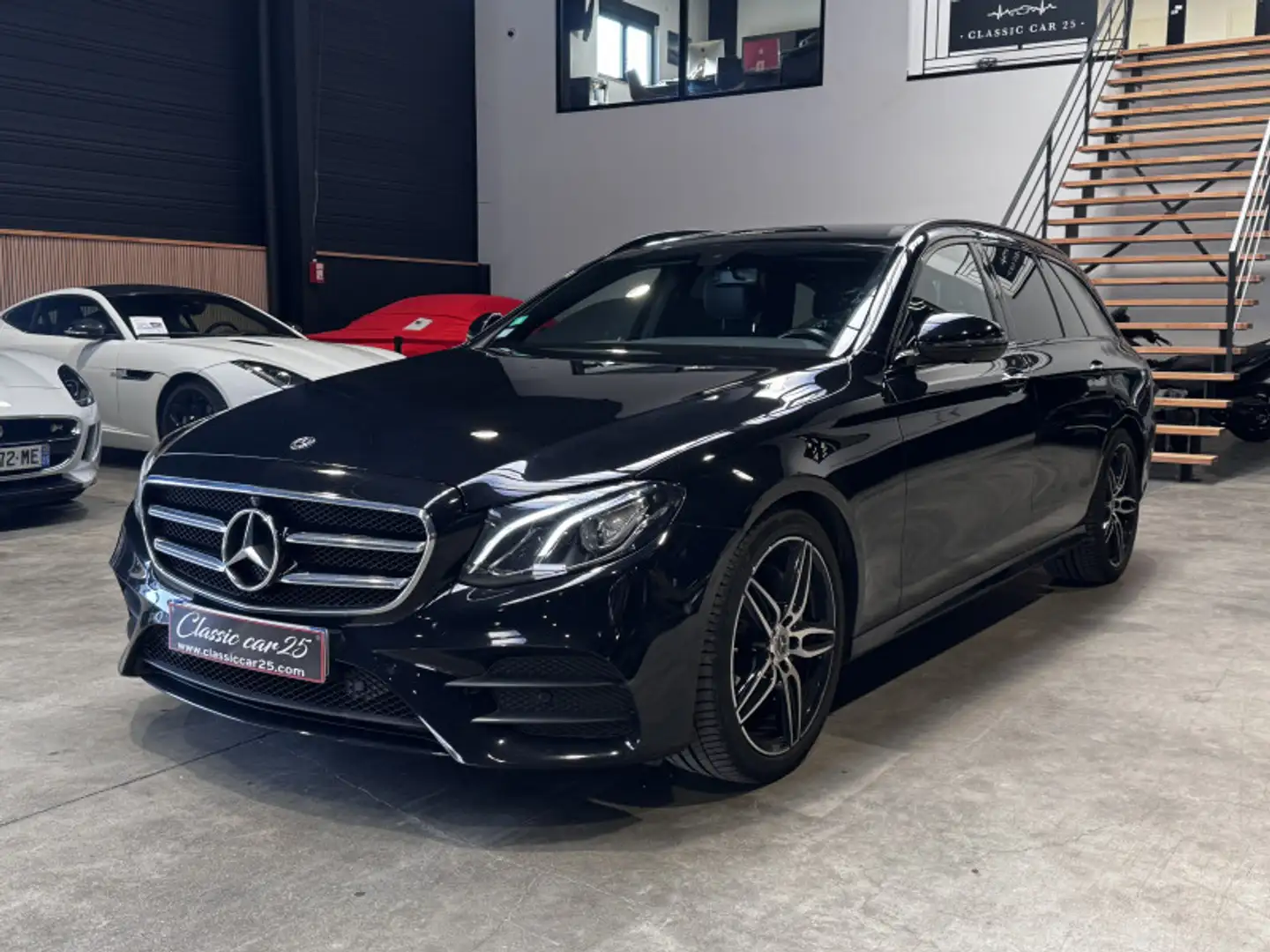 Mercedes-Benz E 220 220 D 194CH FASCINATION 9G-TRONIC Noir - 1