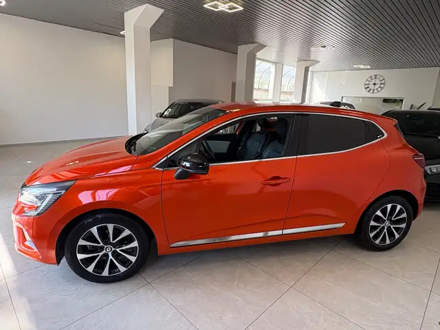 Renault Clio view 5
