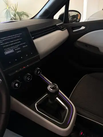Renault Clio view 7