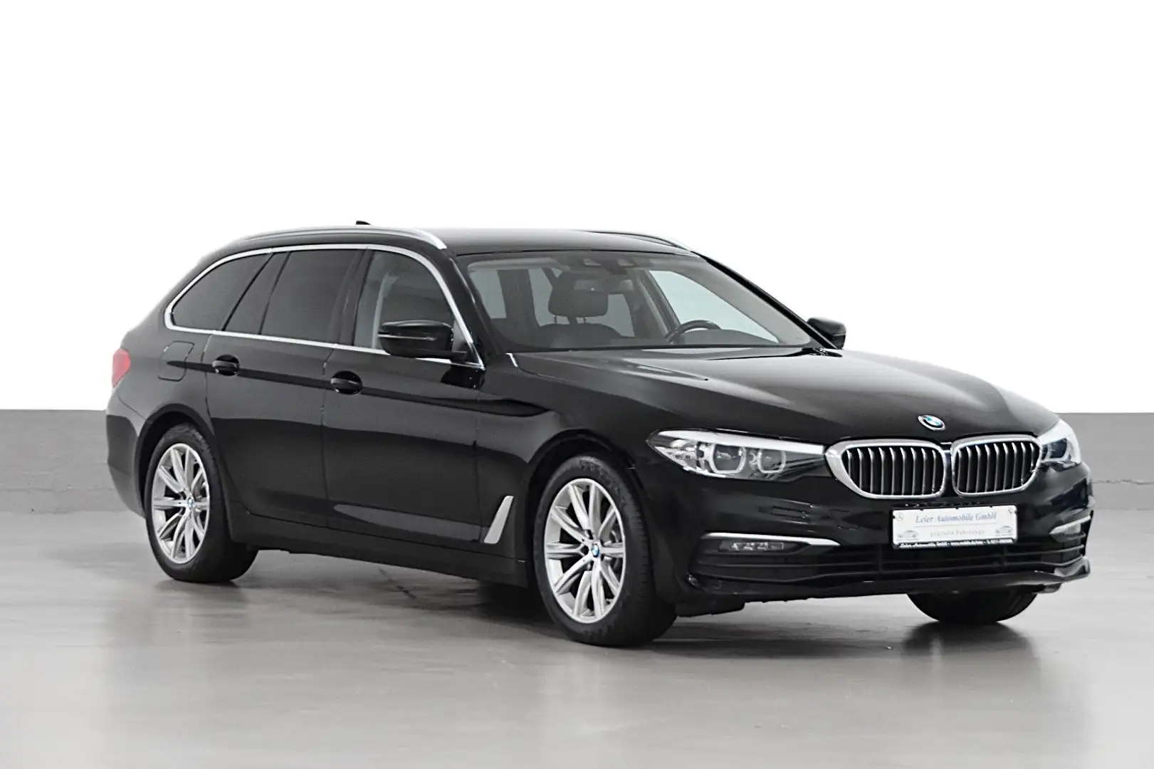 BMW 520 D TOURING*VOLLLEDER*ANHÄNGERKUPPLUNG* Noir - 1