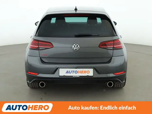 Volkswagen Golf view 5
