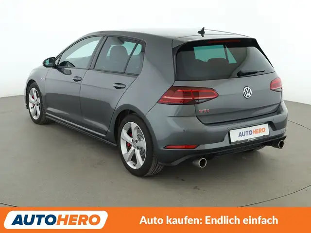 Volkswagen Golf view 4