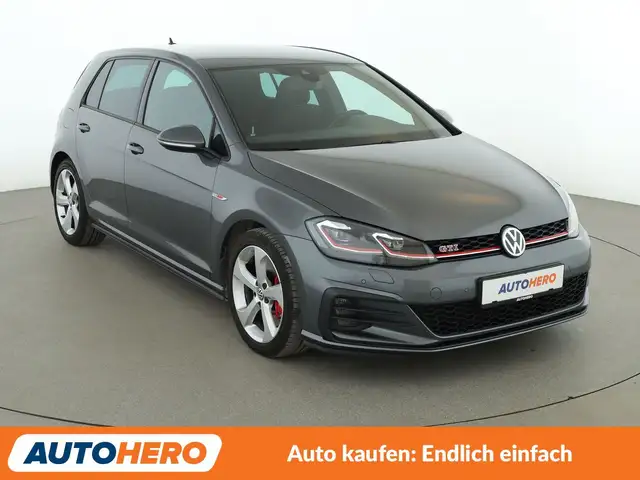 Volkswagen Golf view 8