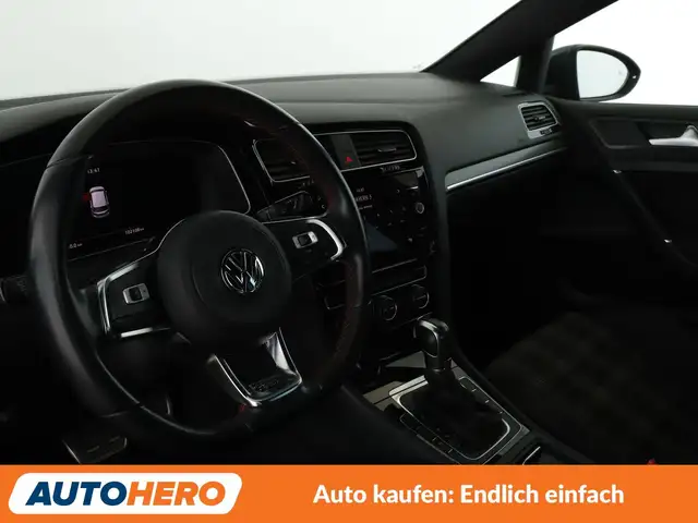 Volkswagen Golf view 11