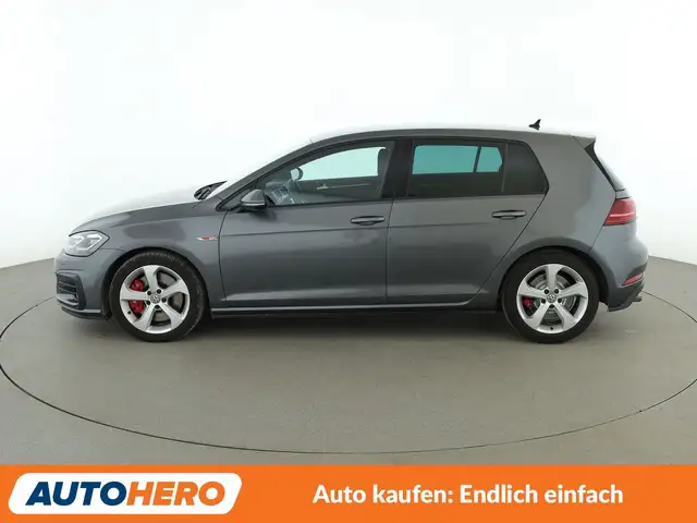 Volkswagen Golf view 3