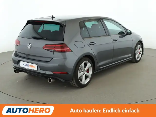 Volkswagen Golf view 6