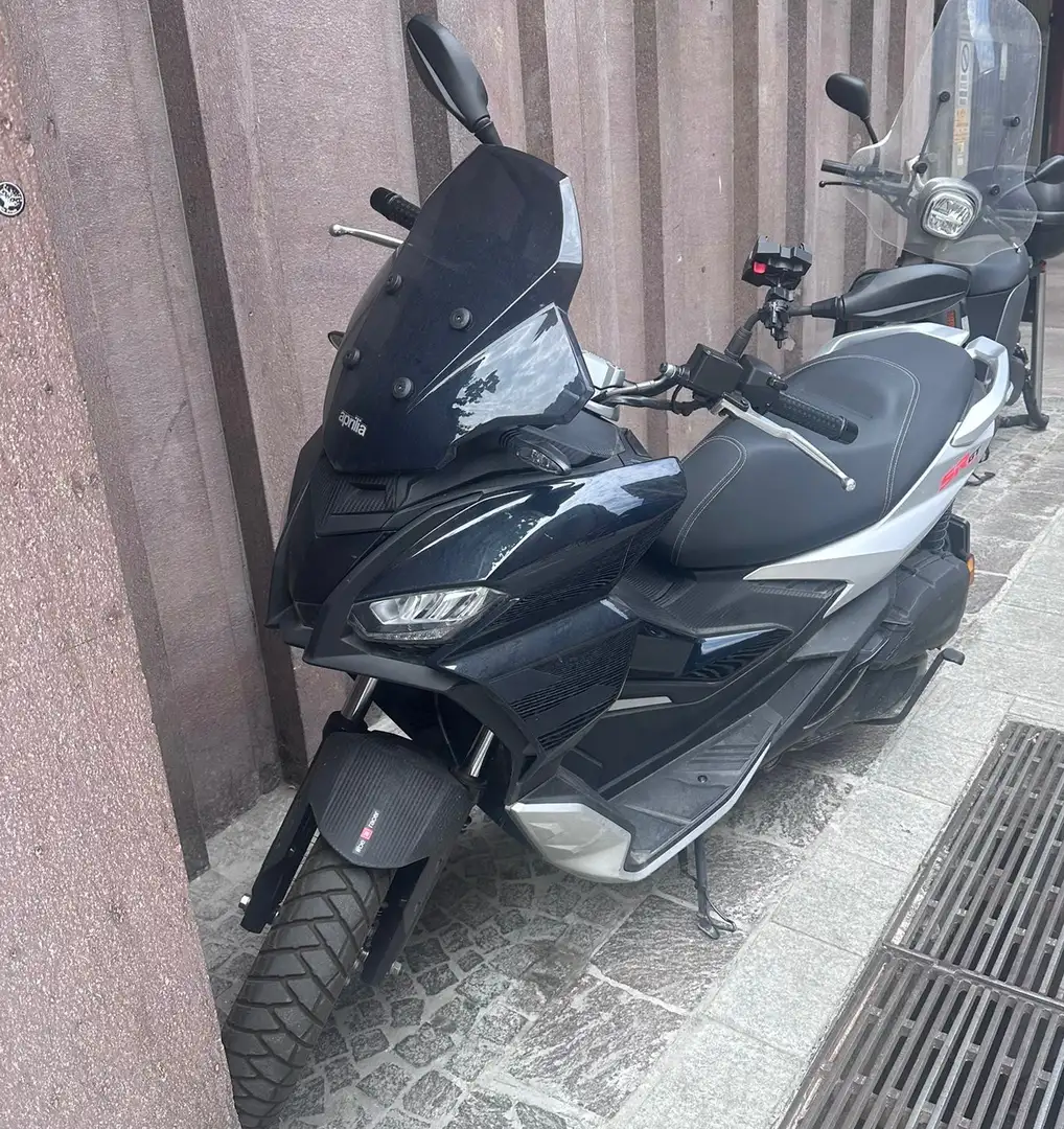 Aprilia SR GT 125 Zwart - 2
