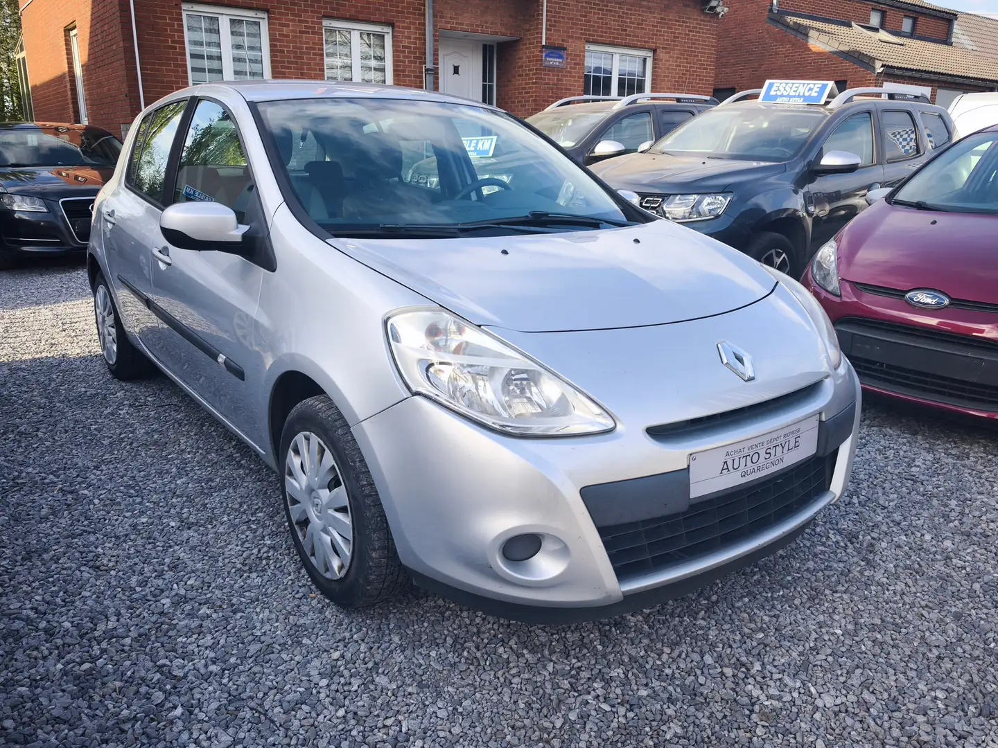 Renault Clio 1.5 dCi / Courroie OK / AIRCO / ISOFIX / Garantiie Gris - 1