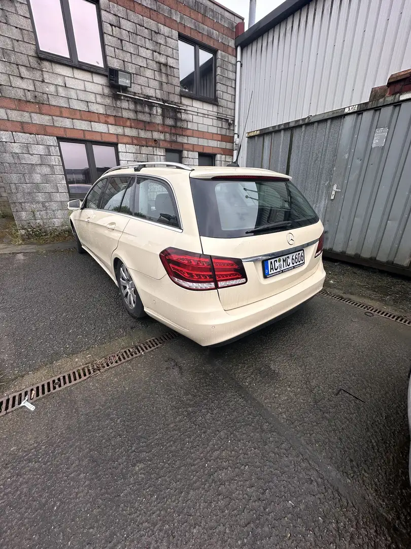 Mercedes-Benz E 200 T BlueTEC 7G-TRONIC Edition - 1