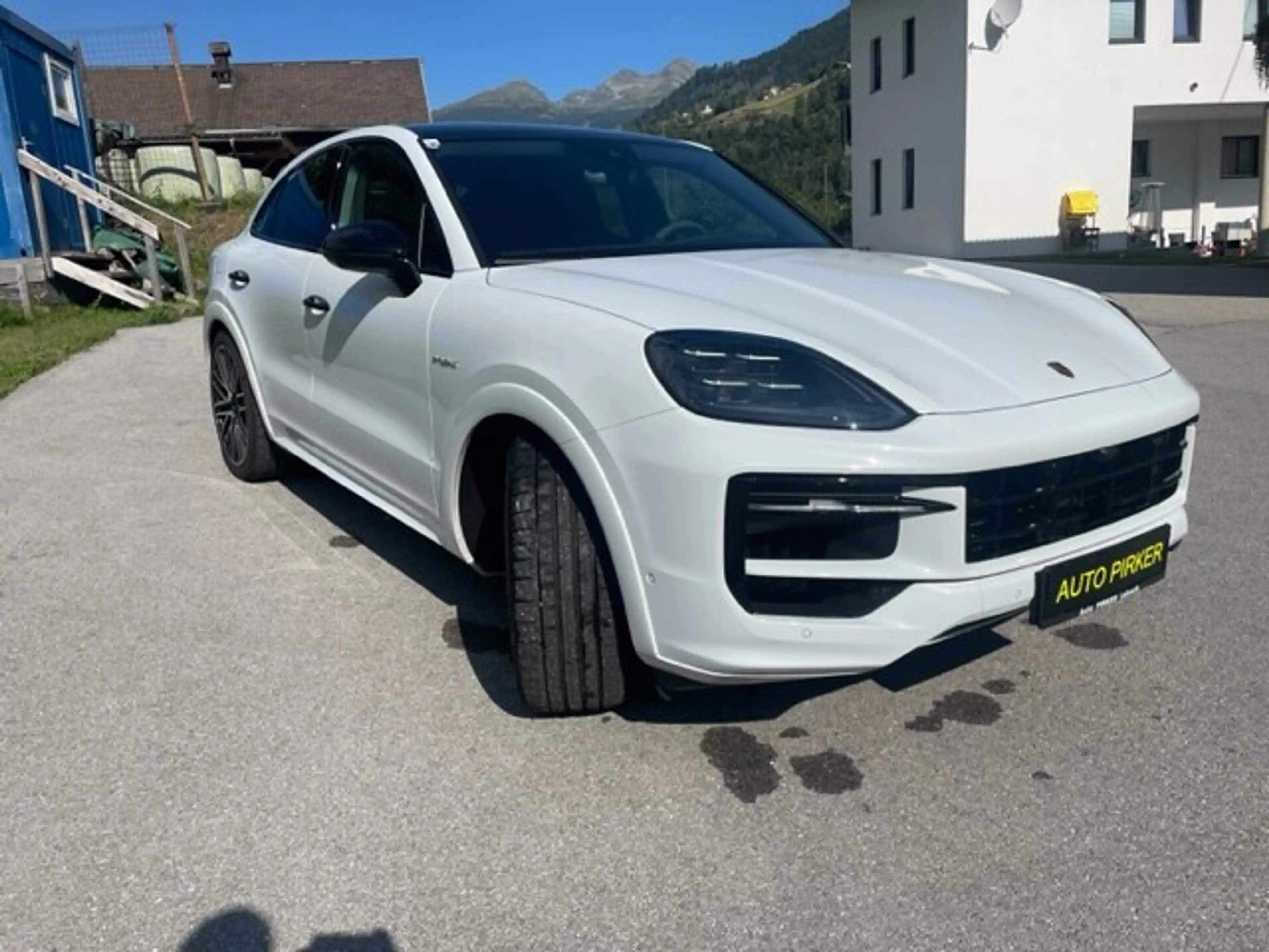 Porsche Cayenne Coupe E-Hybrid E-Hybrid (EURO 6d) — photo 3