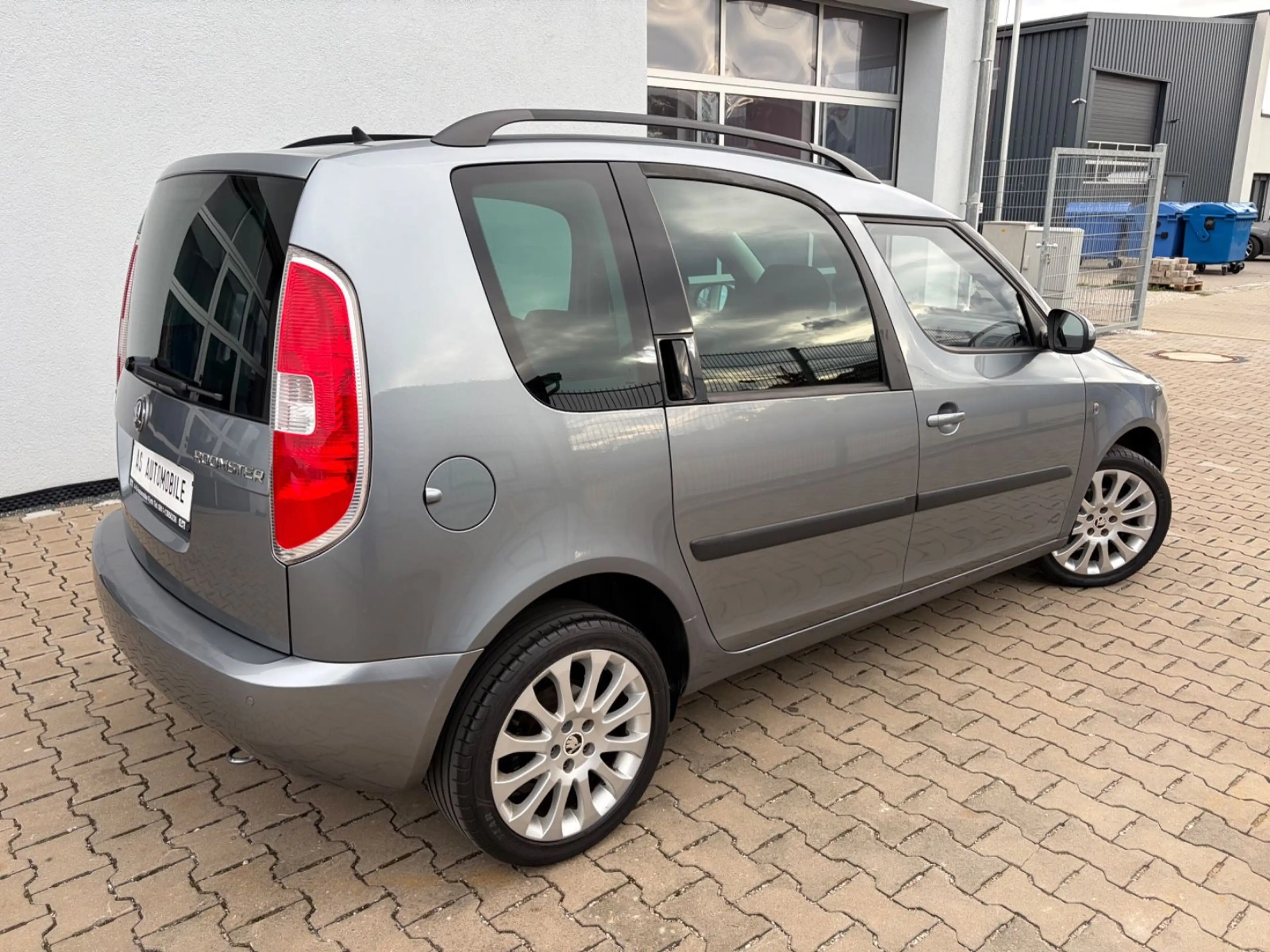Skoda Roomster 1,2TSI°°KLIMAAUTO°°PANORAMA°°TEMPOMAT°° — photo 7