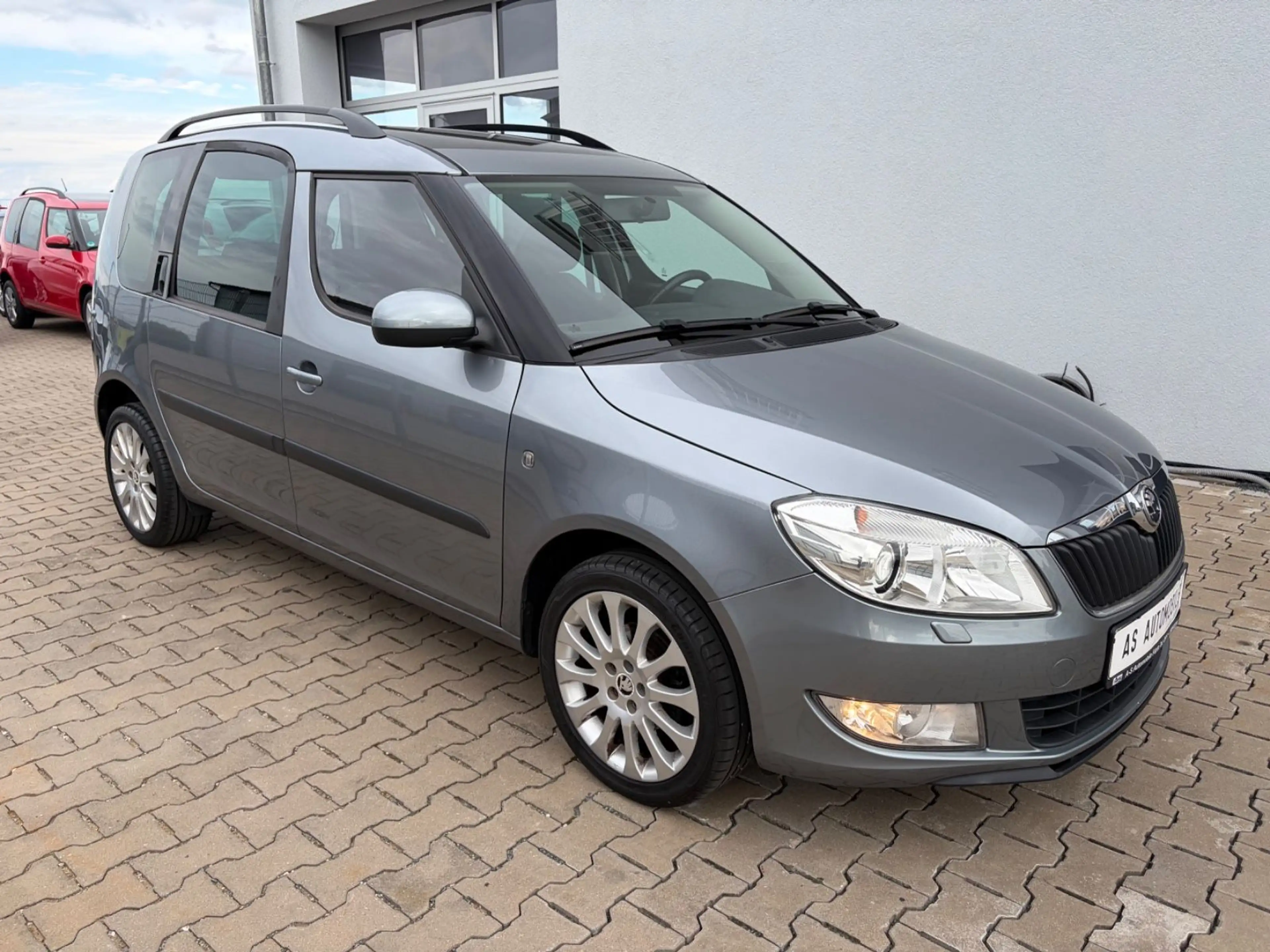 Skoda Roomster 1,2TSI°°KLIMAAUTO°°PANORAMA°°TEMPOMAT°° — photo 4