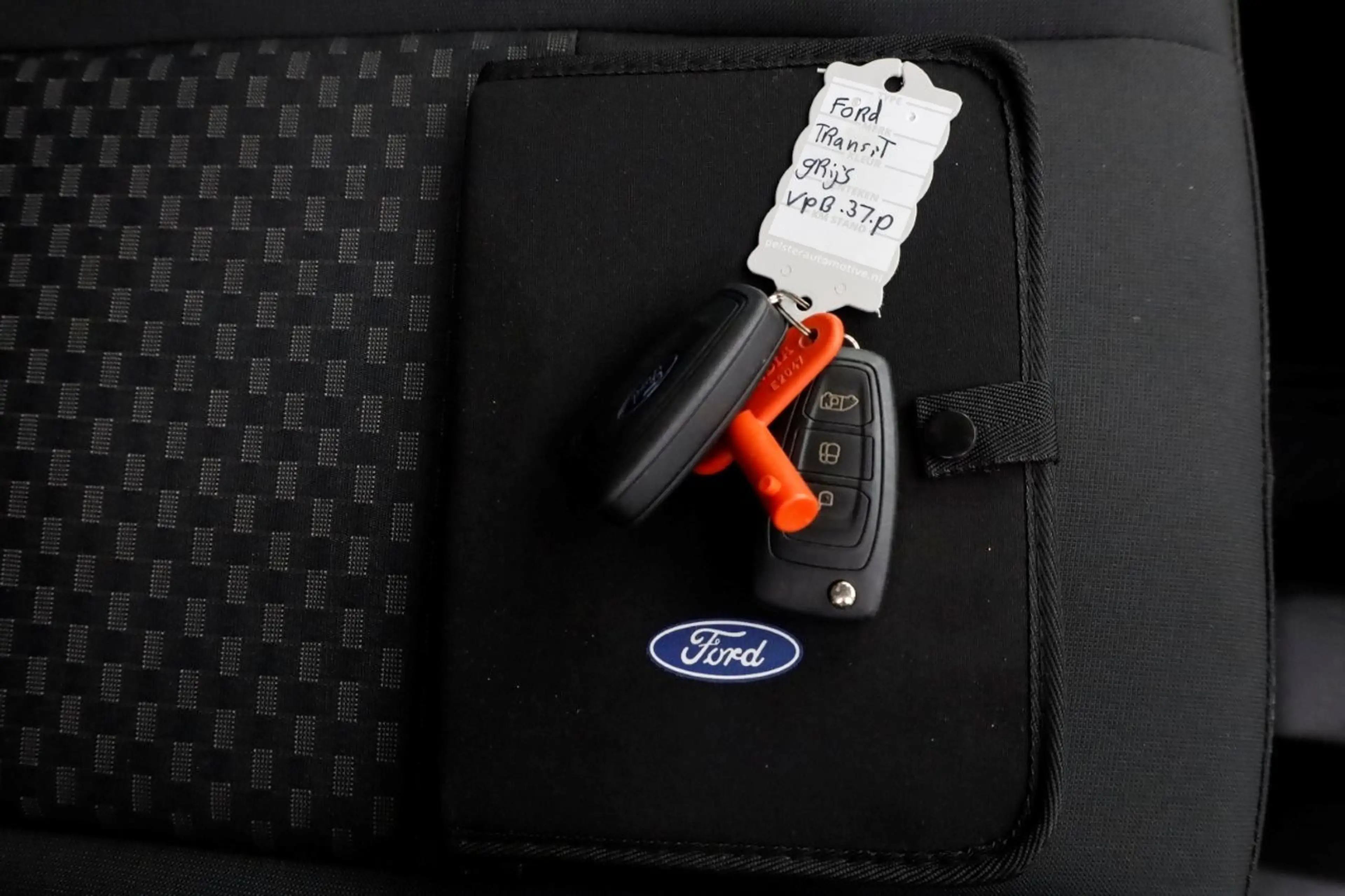 Ford Transit 330 2.0 TDCI 130pk L2H3 Trend Airco/Camera Laadkle — photo 7