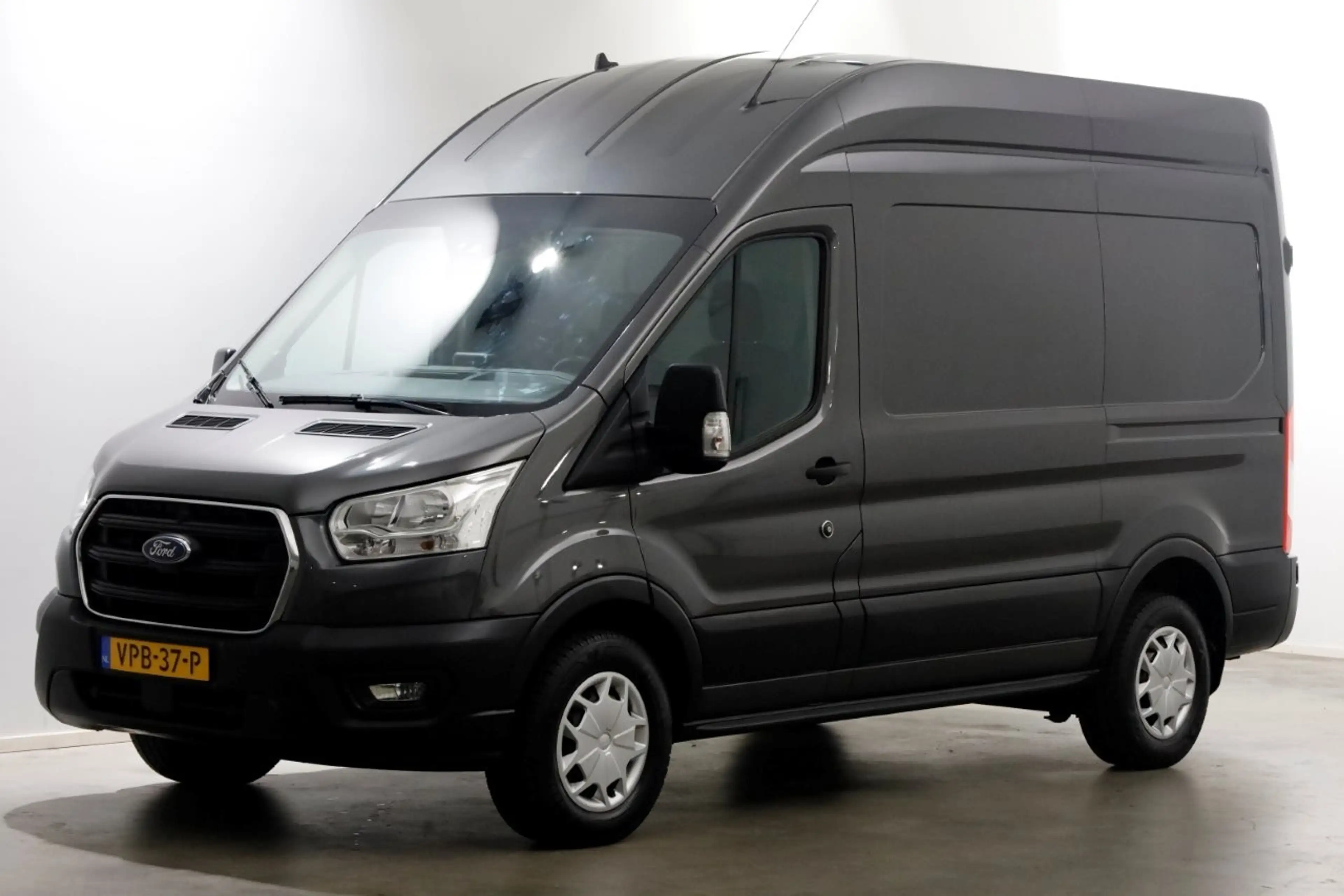 Ford Transit 330 2.0 TDCI 130pk L2H3 Trend Airco/Camera Laadkle — photo 9