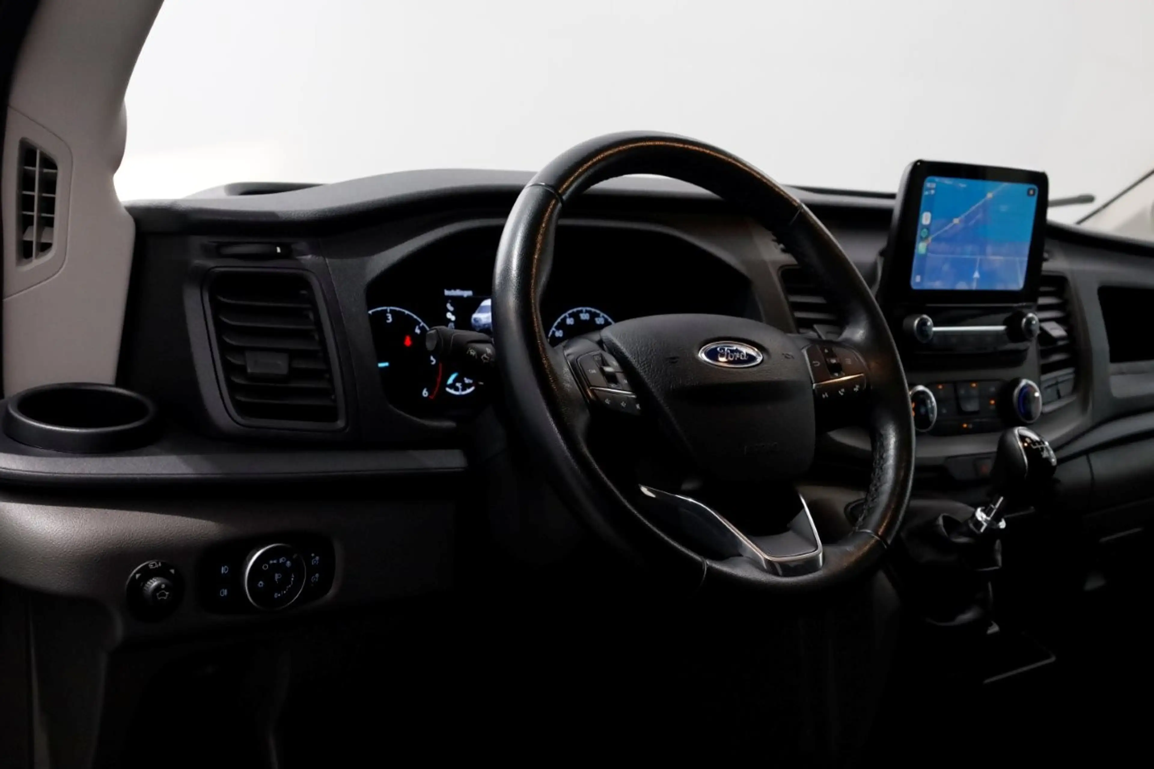 Ford Transit 330 2.0 TDCI 130pk L2H3 Trend Airco/Camera Laadkle — photo 14