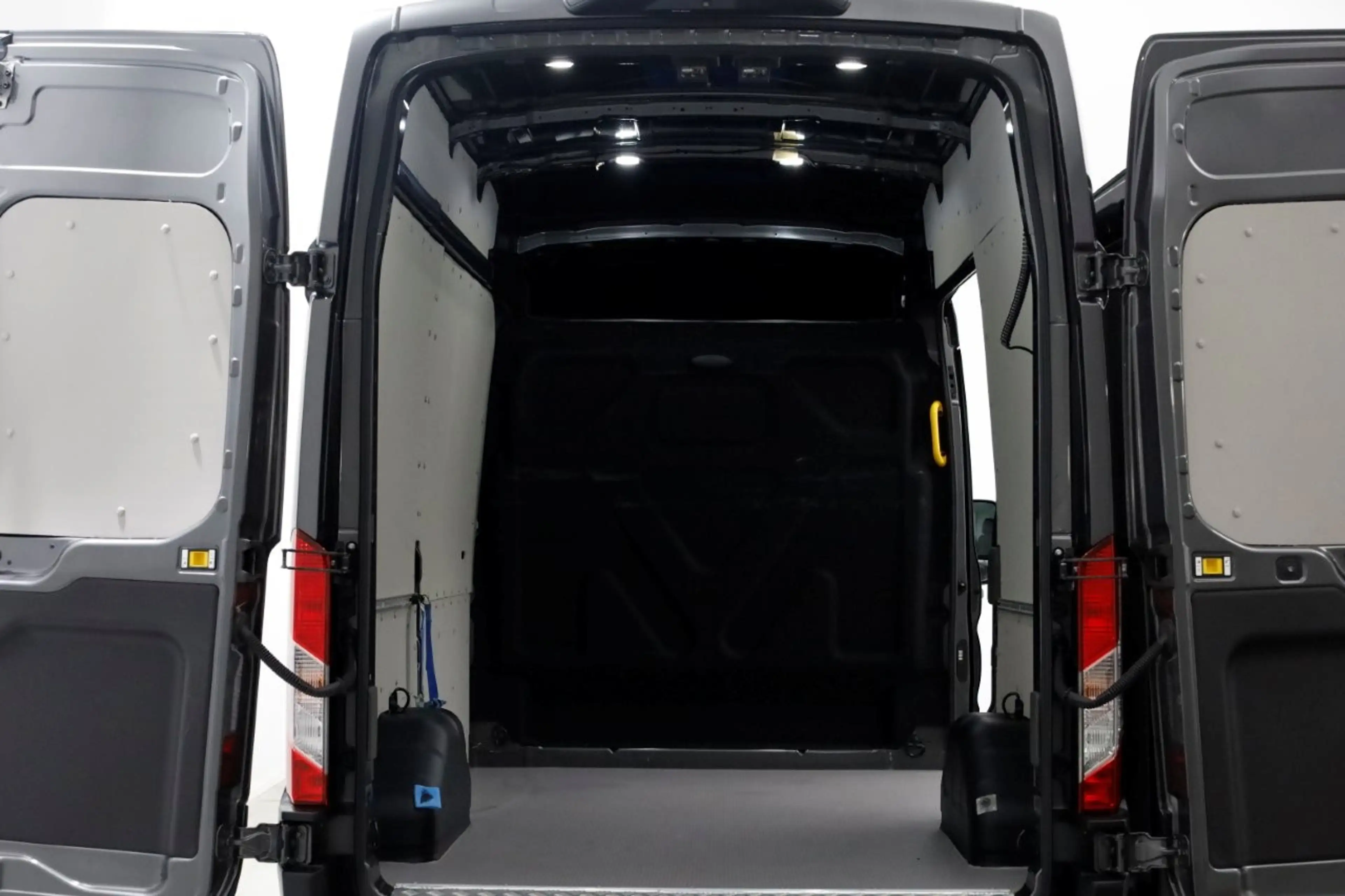 Ford Transit 330 2.0 TDCI 130pk L2H3 Trend Airco/Camera Laadkle — photo 5