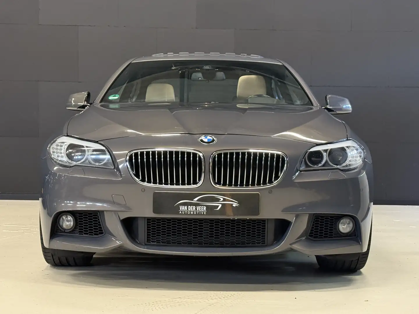 BMW 528 5-serie 528i High Executive M Sport | Panoramadak Marrone - 2