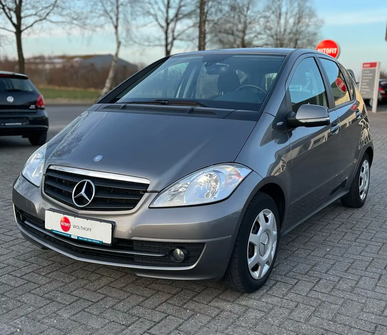 Mercedes-Benz A 160 BlueEfficiency A 160 EU5 BlueEfficiency Grau - 2